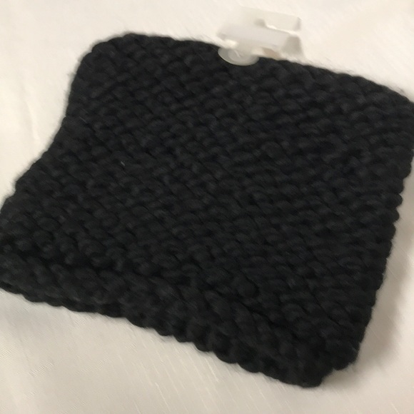 LC Lauren Conrad Accessories - Lauren Conrad Black  Beanie hat NWT super soft